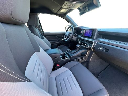 Used 2024 Toyota Tacoma TRD Off-Road image 24