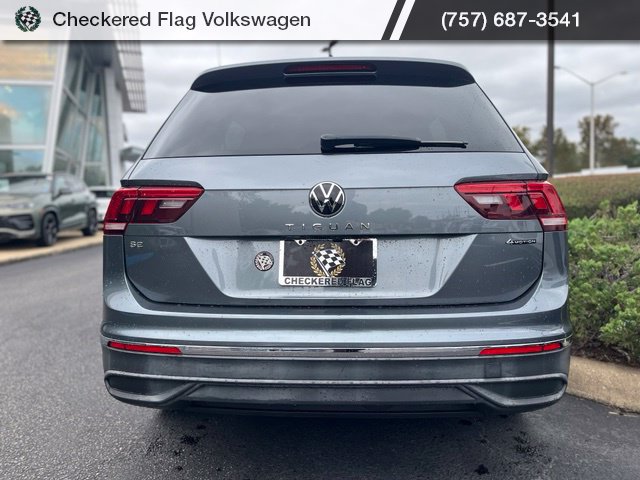 Used 2022 Volkswagen Tiguan SE w/ Panoramic Sunroof Package AWD/4WD image 10
