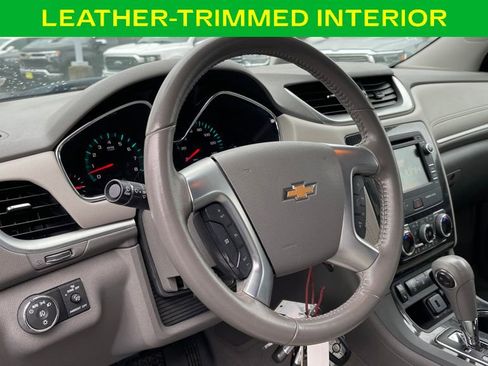 Used 2016 Chevrolet Traverse LT AWD/4WD image 18
