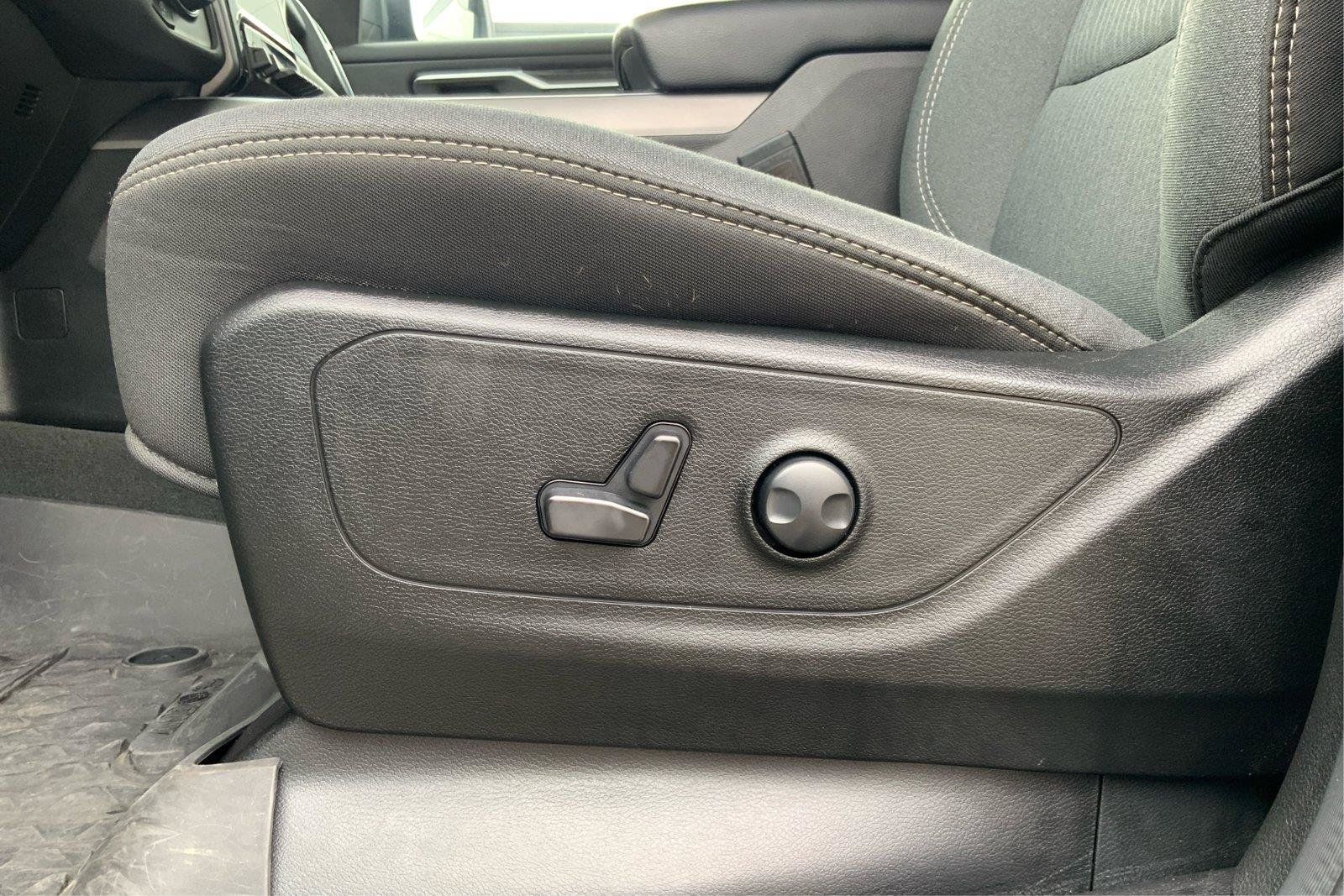 Used 2023 RAM 1500 Big Horn AWD/4WD image 17