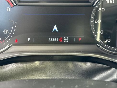 Used 2025 Cadillac XT5 Premium Luxury AWD/4WD image 17