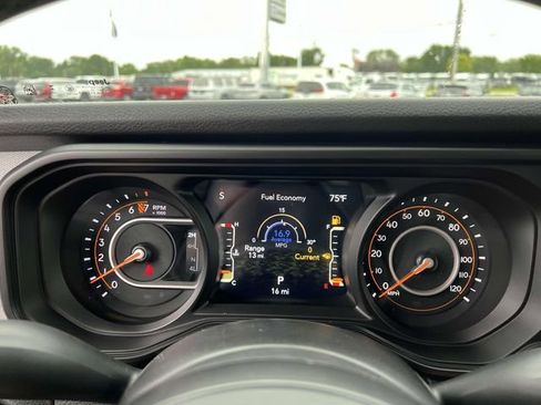 New 2025 Jeep Gladiator Sport image 15