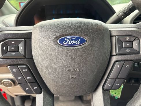 Used 2022 Ford F250 XL w/ Power Equipment Group AWD/4WD image 5
