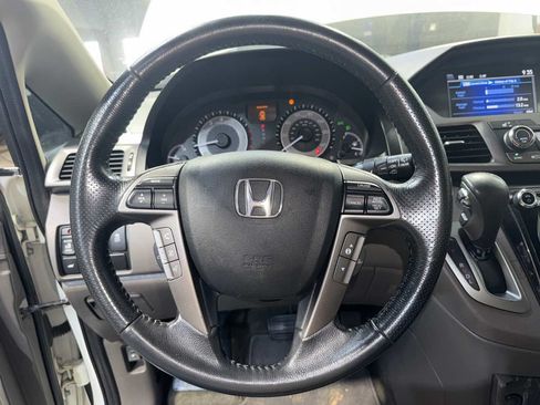 Used 2015 Honda Odyssey Touring Elite image 19