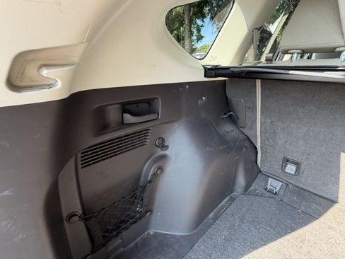 Used 2012 Honda CR-V EX image 41