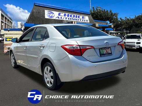 Used 2016 Toyota Corolla LE FWD image 5