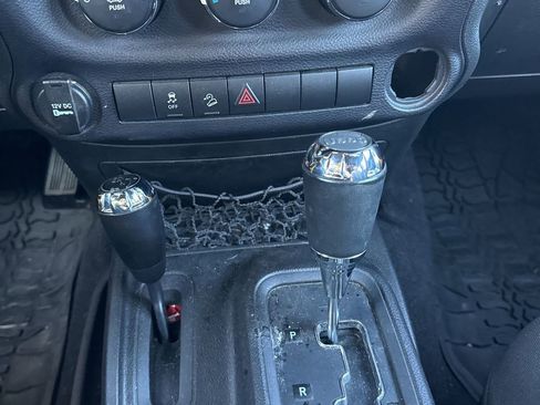 Used 2015 Jeep Wrangler Unlimited Sport w/ Max Tow Package image 15