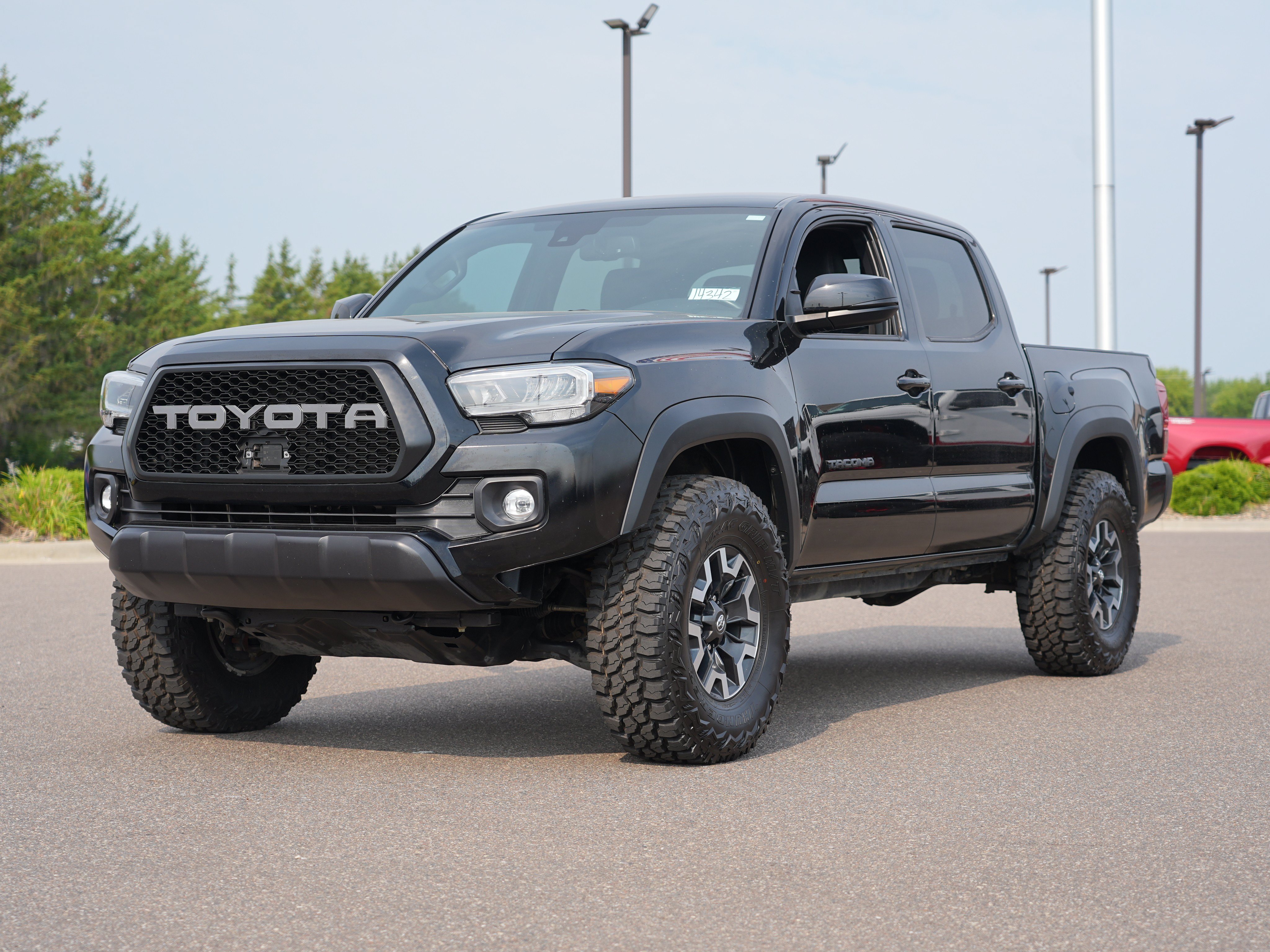 Used 2022 Toyota Tacoma TRD Off-Road AWD/4WD image 7