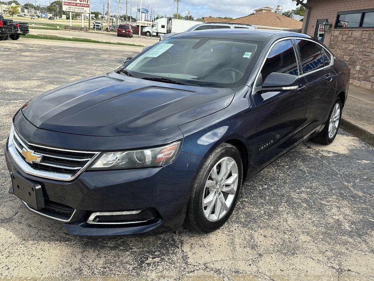 Used 2019 Chevrolet Impala LT w/ LT Convenience Package FWD image 4