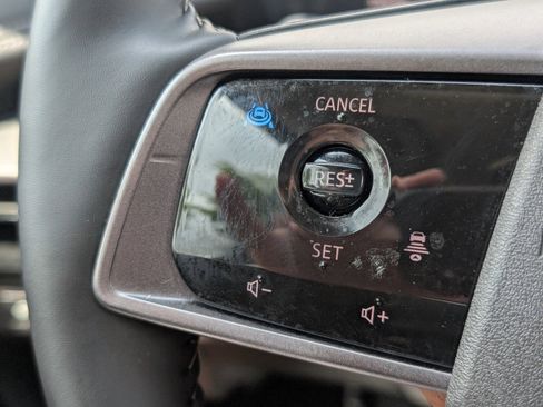 Certified 2025 Nissan Murano SV FWD image 28