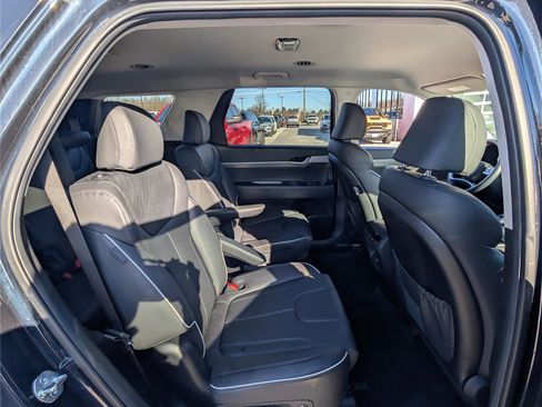 Used 2024 Hyundai Palisade SEL image 11
