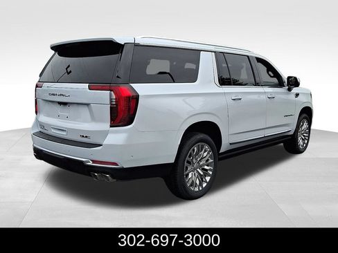 New 2026 GMC Yukon XL Denali w/ Denali Reserve Package AWD/4WD image 6