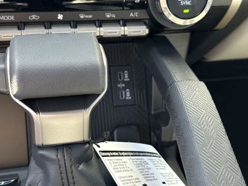 Used 2025 Toyota Tacoma Limited image 24