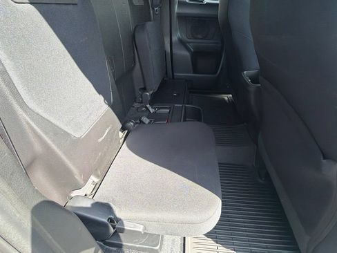 Used 2021 Toyota Tacoma TRD Sport AWD/4WD image 41