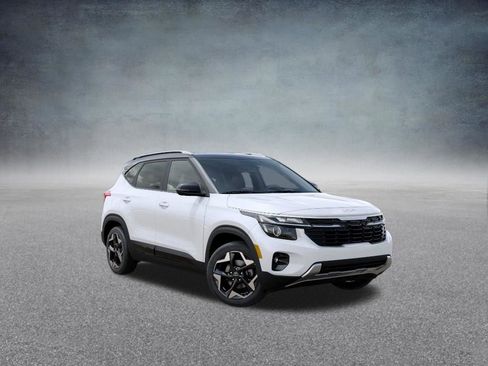 New 2026 Kia Seltos S FWD image 8