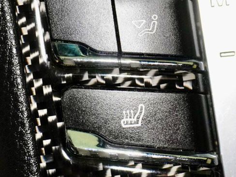 Used 2018 Porsche Macan image 38