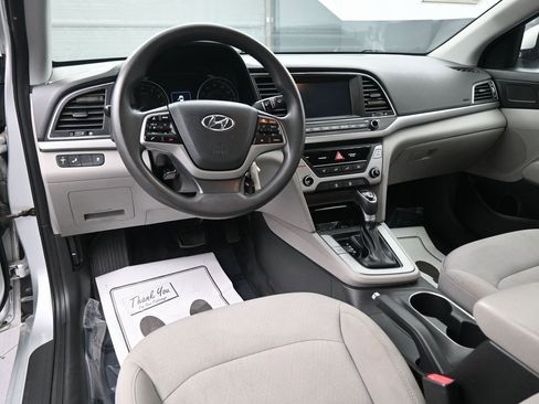Used 2018 Hyundai Elantra SEL image 21