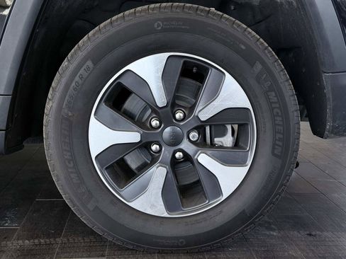 Used 2025 Jeep Grand Cherokee Limited 4xe image 40