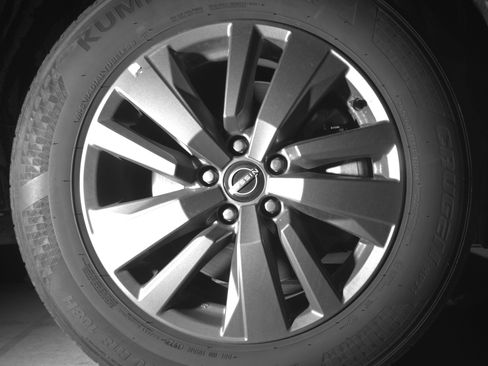 Used 2025 Nissan Pathfinder SV FWD image 13