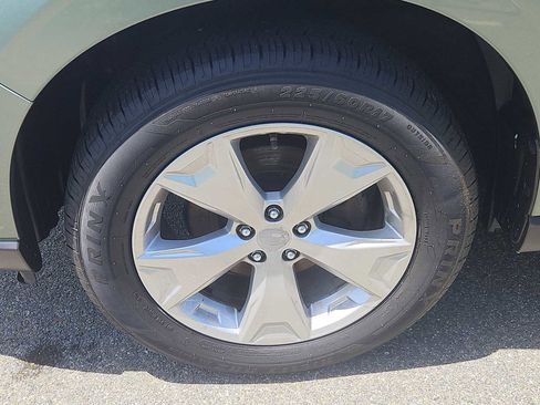 Used 2015 Subaru Forester 2.5i w/ Alloy Wheel Package AWD/4WD image 7