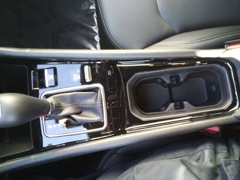 New 2026 Jeep Compass Limited AWD/4WD image 17