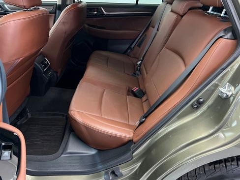 Used 2019 Subaru Outback 3.6R Touring image 22