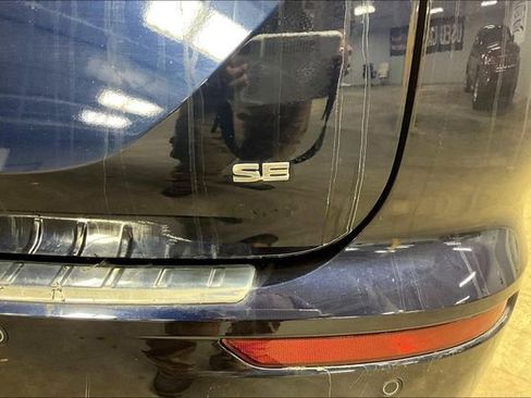 Used 2022 Mitsubishi Outlander SE image 8