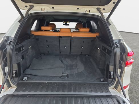 Used 2019 BMW X5 xDrive40i w/ M Sport Package AWD/4WD image 12