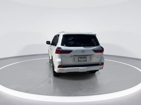 Used 2021 Lexus LX 570 4WD w/ Luxury Package image 6