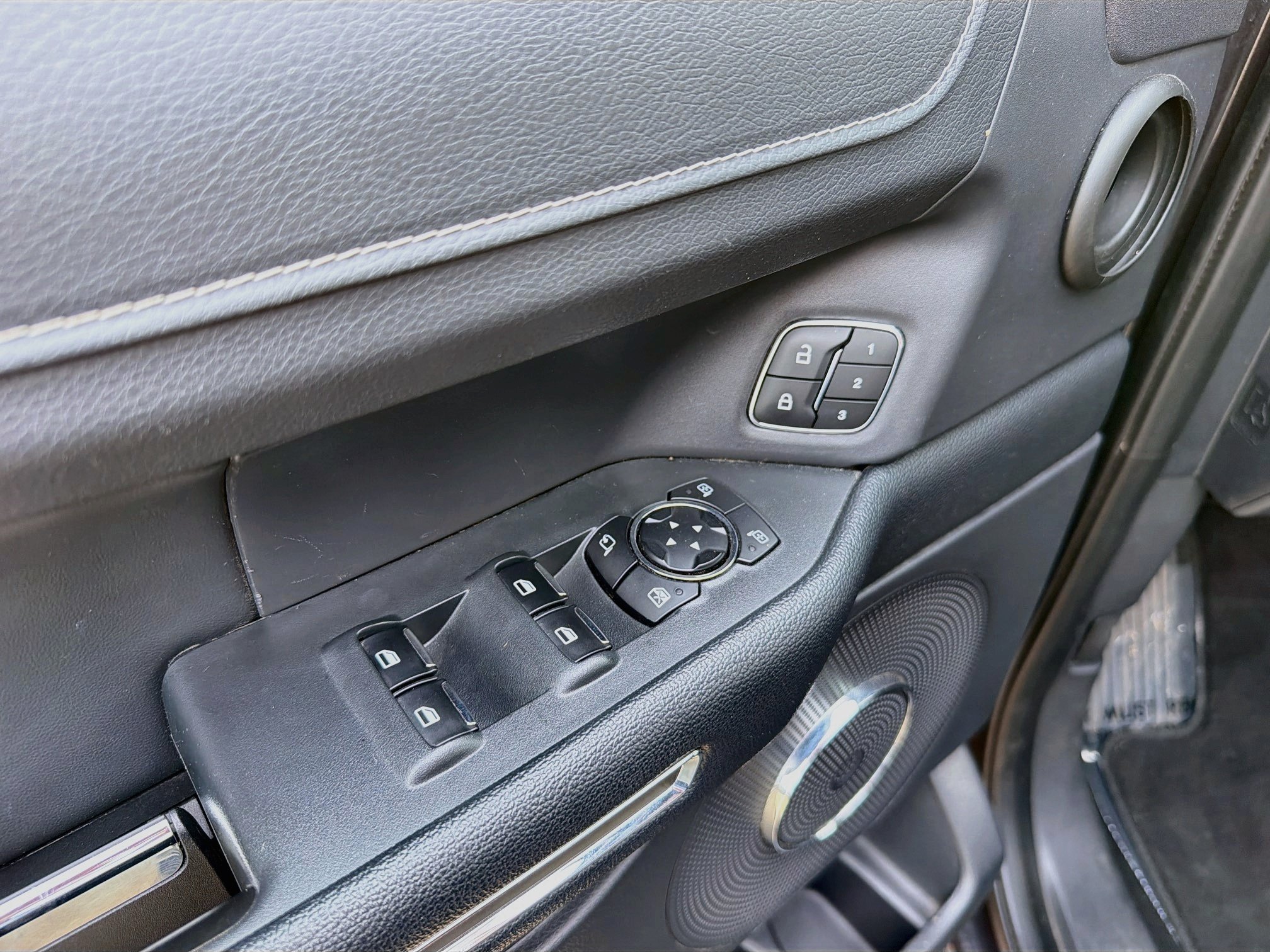 Used 2024 Ford Expedition Max XLT AWD/4WD image 15