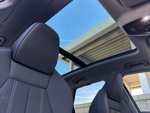 Used 2025 Audi Q5 Premium Plus w/ Premium Plus AWD/4WD image 14