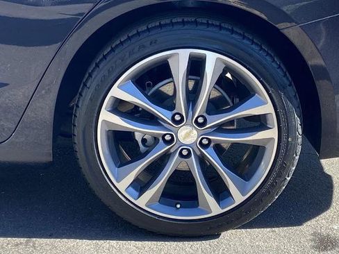 Used 2022 Chevrolet Malibu LT image 27