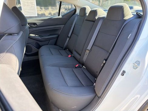 Used 2025 Nissan Altima 2.5 SV FWD image 17