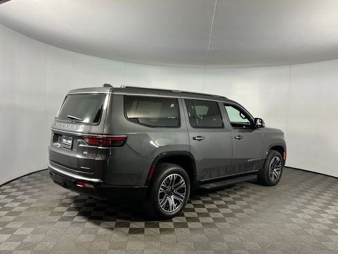 Used 2022 Jeep Wagoneer Series III w/ Convenience Group I image 7