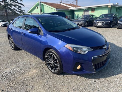 Used 2015 Toyota Corolla S FWD image 4