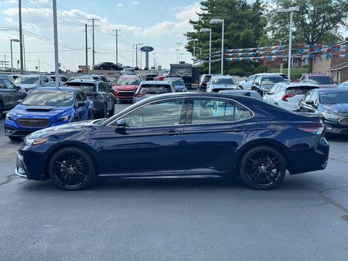 Used 2022 Toyota Camry XSE image 8