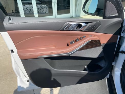 New 2026 BMW X5 xDrive50e w/ Climate Comfort Package image 15