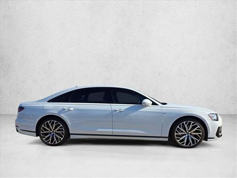 Used 2023 Audi A8 L 3.0T AWD/4WD image 4