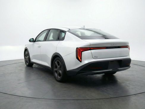 Used 2025 Kia K4 FWD image 5