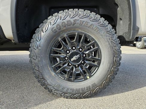 New 2026 Chevrolet Silverado 2500 ZR2 w/ LPO, Dark Essentials Package image 16