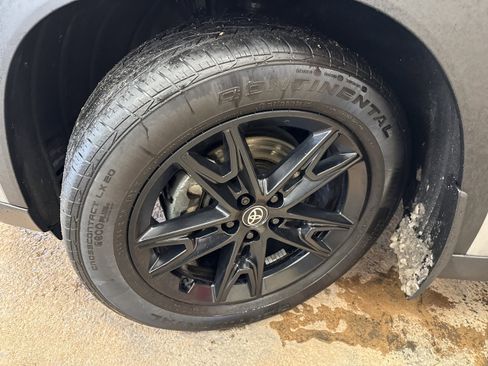 Used 2024 Toyota Grand Highlander Limited image 4