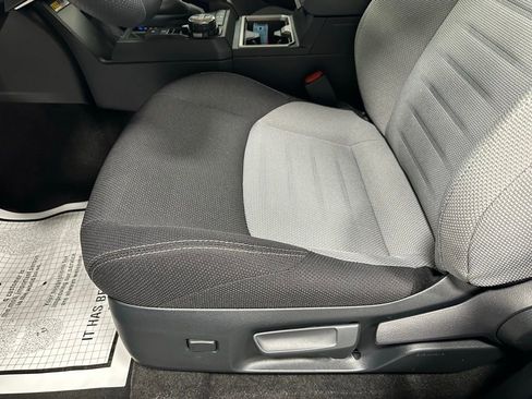 Used 2025 Toyota 4Runner TRD Off-Road image 12