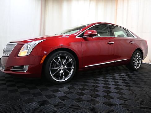 Used 2013 Cadillac XTS Platinum AWD/4WD image 6