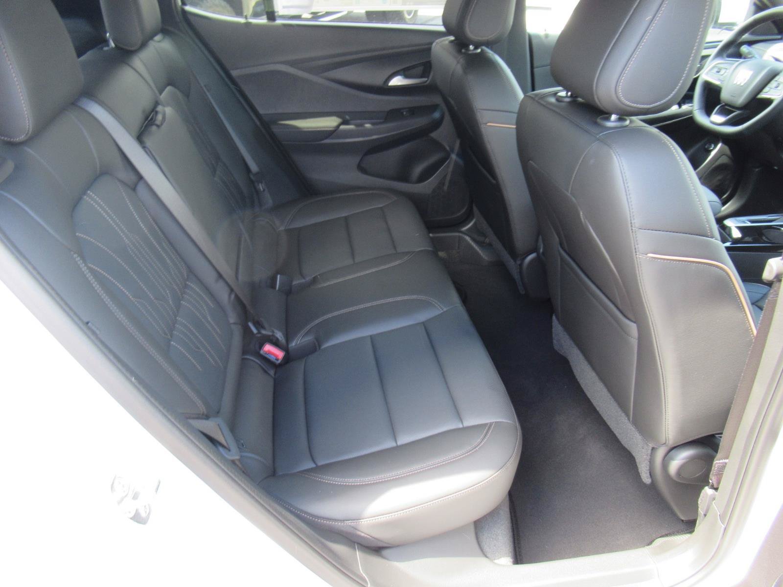 New 2026 Buick Envista Sport Touring FWD image 28