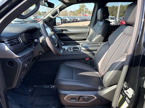 New 2026 Jeep Grand Wagoneer 4WD image 11