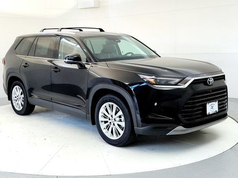 New 2026 Toyota Grand Highlander AWD image 7