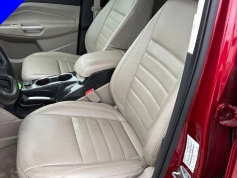 Used 2015 Ford Escape Titanium FWD image 12