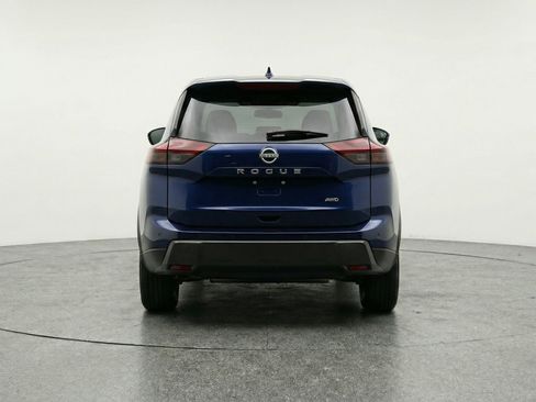 Used 2025 Nissan Rogue SV image 7