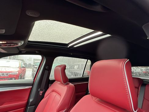 Used 2024 Jeep Wagoneer Launch Edition image 19