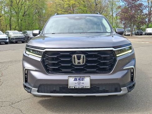 Used 2023 Honda Pilot Elite image 3